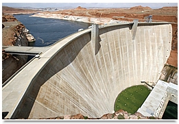 (Paul Fraughton | Tribune file photo) Glen Canyon Dam, with Lake Powell stretching behind it. Utah officials are seeking a delay in federal review of the proposed Lake Powell Pipeline, while they ask the Federal Energy Regulatory Commission to clarify the extent of its jurisdiction over the water project